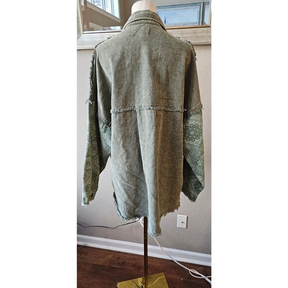 Oli and Hali Green Patchwork Jacket Women's Shacket Sz S Mixed Fabric Snap Front - Picture 3 of 4